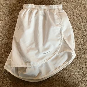 Women’s Nike XL Dri-Fit running shorts with Zipper (hardly worn)